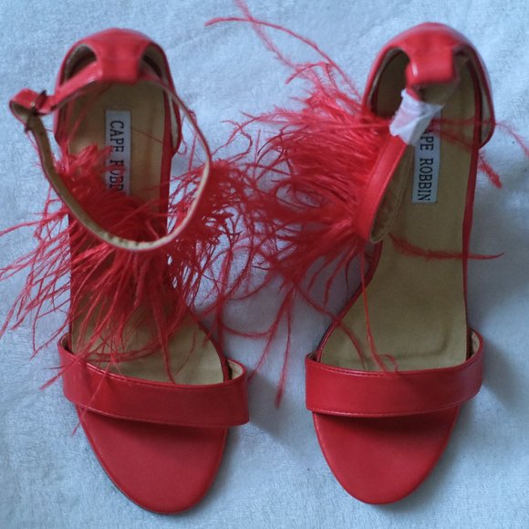 Red heels - Picture 2 of 8